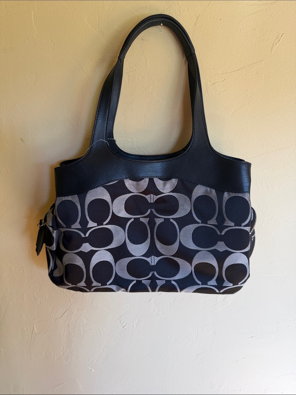 Coach Black and Gray Signature Shoulder Tote and Matching Wallet JS-127 - Picture 9 of 15